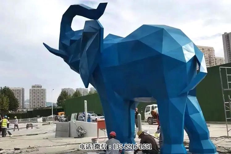 不銹鋼噴漆塊面大象雕塑 不銹鋼噴漆塊面大象雕塑