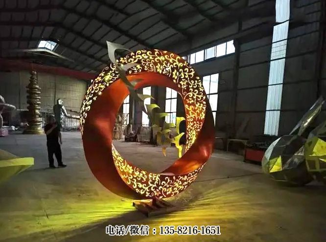 不銹鋼噴漆鏤空發(fā)光圓環(huán)景觀雕塑 不銹鋼噴漆鏤空發(fā)光圓環(huán)景觀雕塑