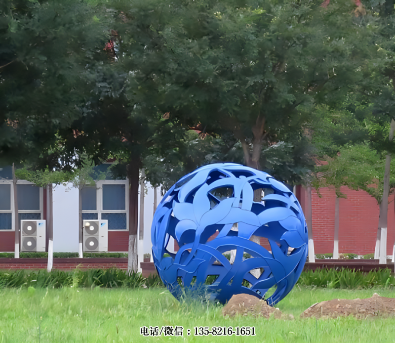 不銹鋼鏤空球小區(qū)園林裝飾擺件 不銹鋼鏤空球小區(qū)園林裝飾擺件